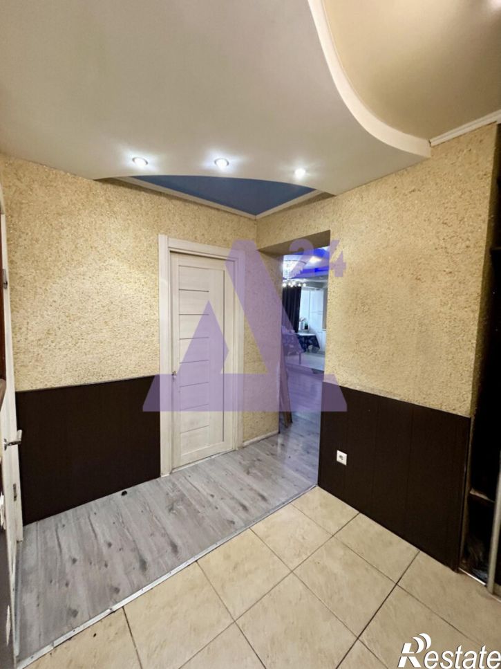 3-комн квартира улица Гагарина, дом 23А