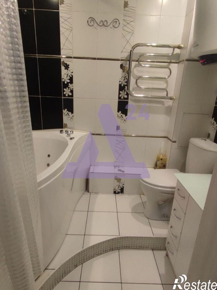 3-комн квартира улица Гагарина, дом 23А