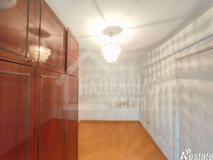 3-комн квартира улица Светлова, 27,  д. 27