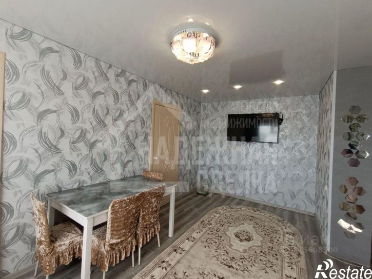 2-комн квартира улица Брусилова, 8Б,  д. 8Б