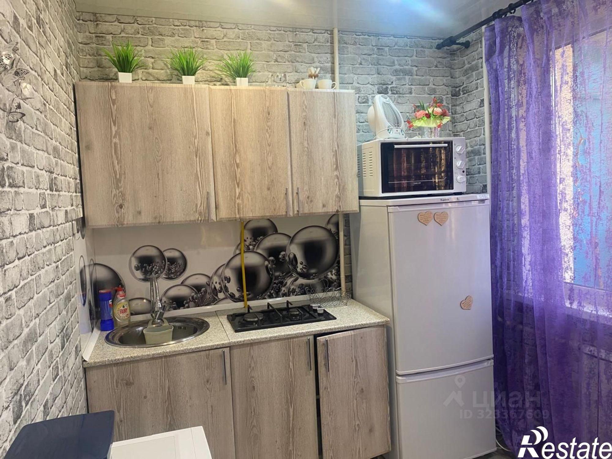 Сдать квартиру за 12 000 рублей на Яровое, квартал В, 10