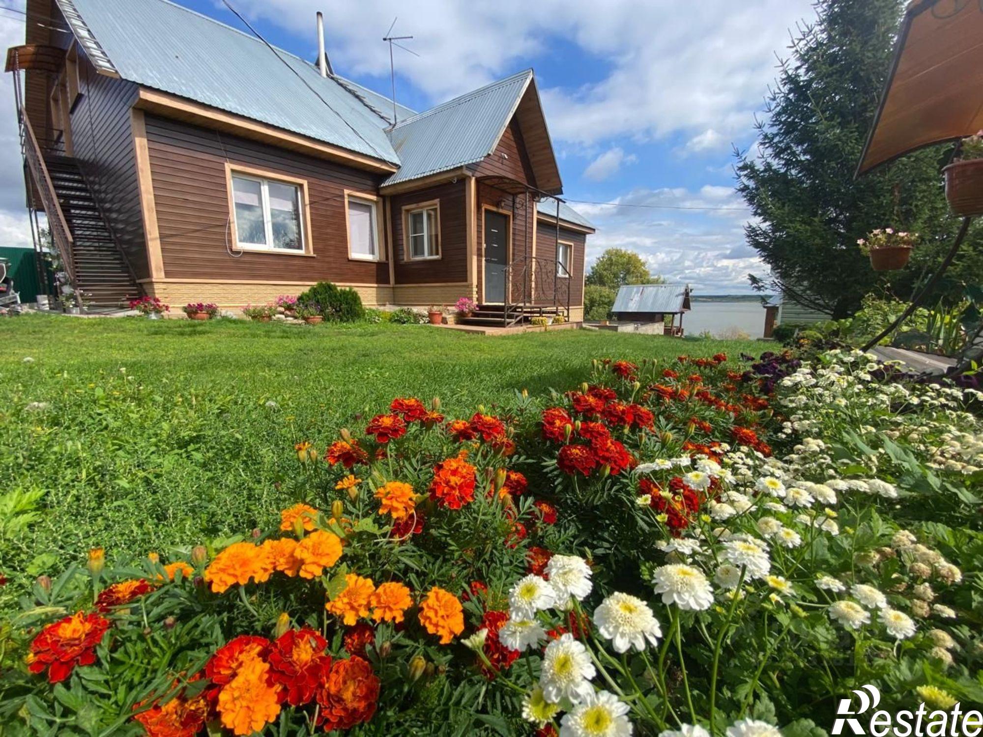 Купить дачу, дом, коттедж за 9 000 000 рублей на Крутихинский район