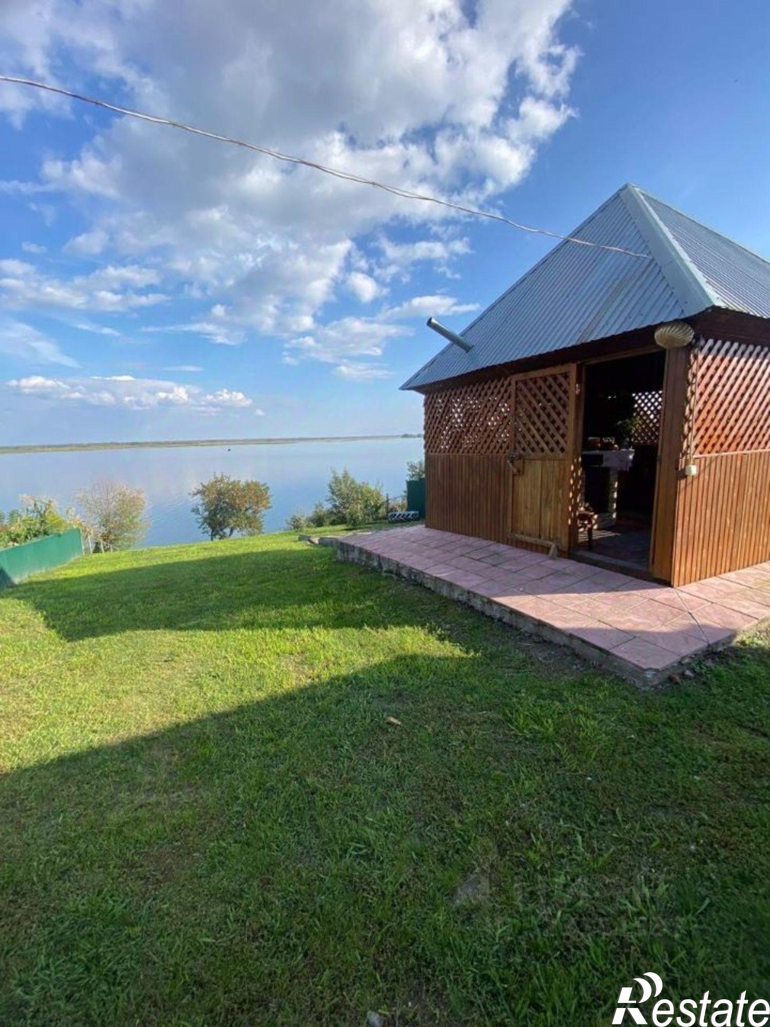 Купить дачу, дом, коттедж за 9 000 000 рублей на Крутихинский район