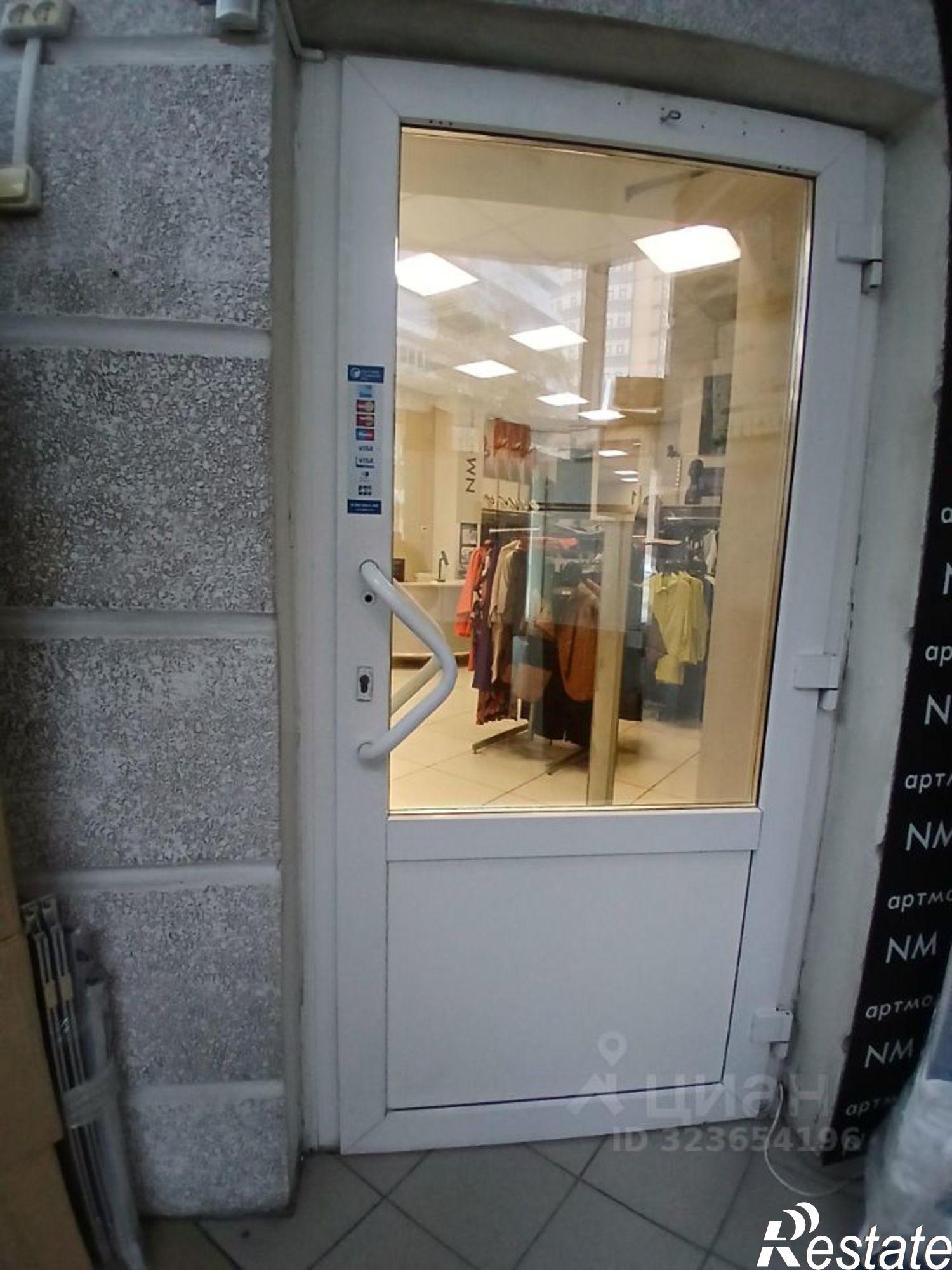 Купить торговое помещение за 26 478 400 рублей на Барнаул, Партизанская улица, 83