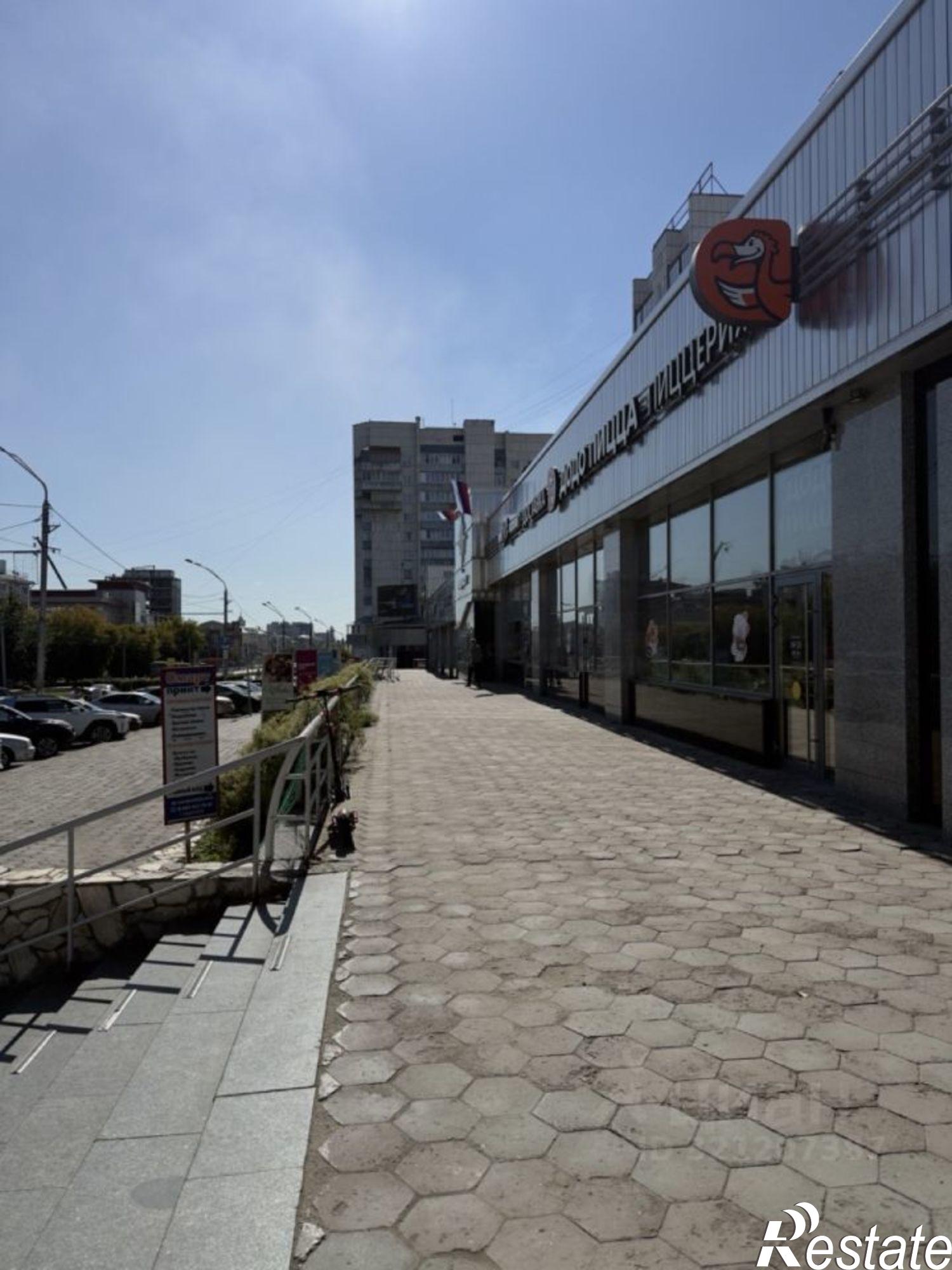 Купить торговое помещение за 3 732 900 рублей на Барнаул г., Железнодорожный