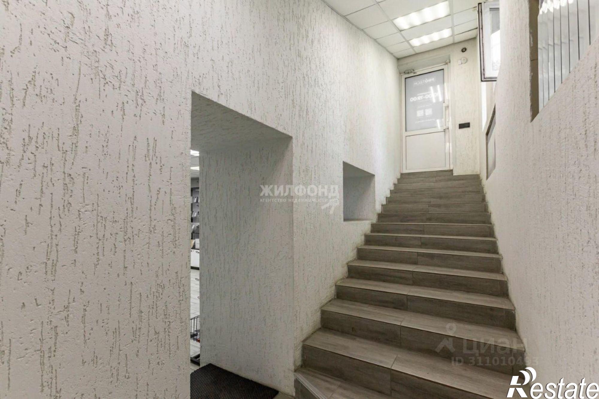 Купить помещение свободного назначения за 10 000 100 рублей на г. Барнаул , Железнодорожный