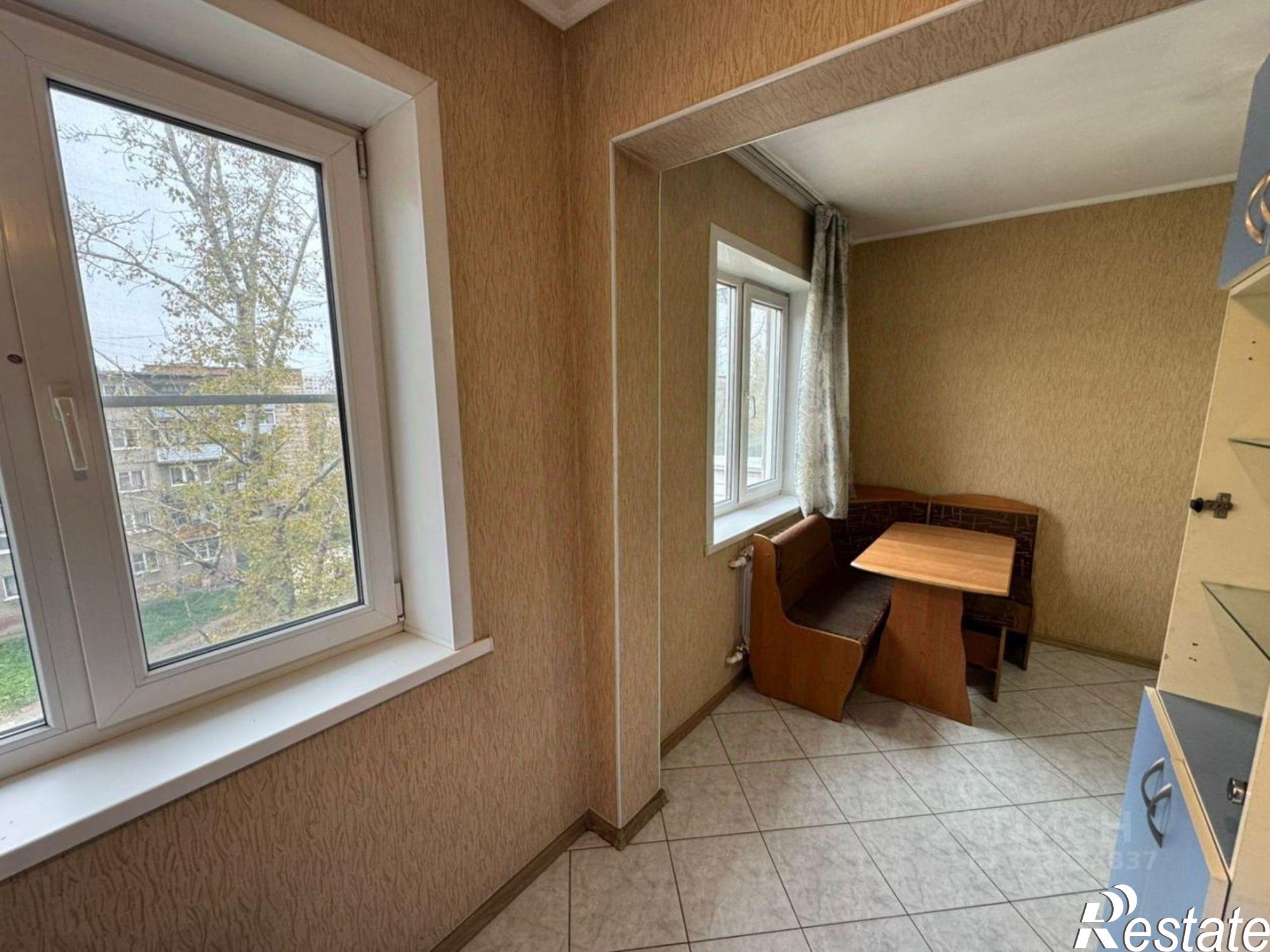 Купить квартиру за 4 200 000 рублей на улица Короленко, 140