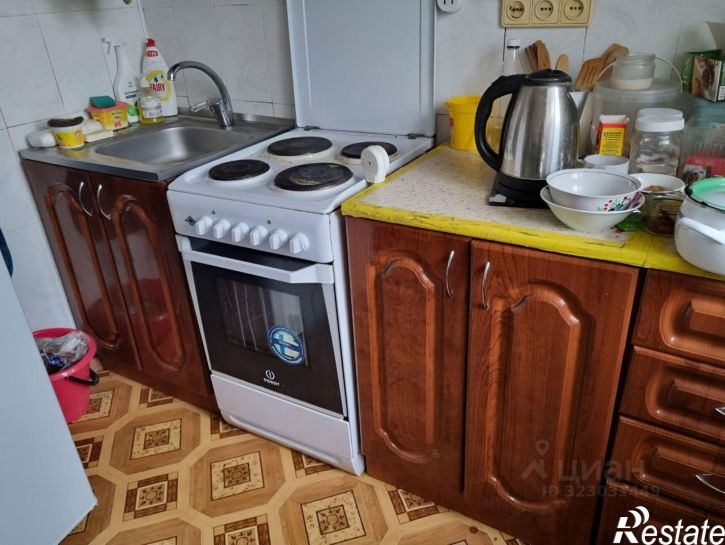 2-комн квартира улица Бурова, 80,  д. 80