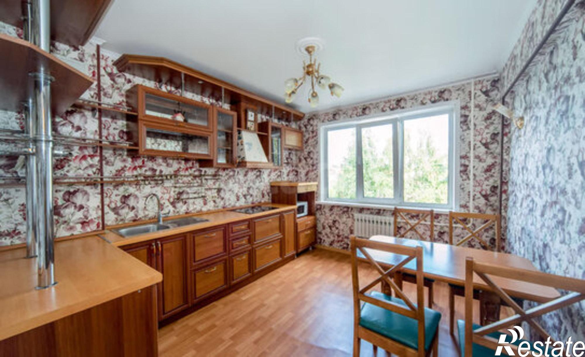 Купить квартиру за 10 170 000 рублей на ул Братьев Ждановых, 9