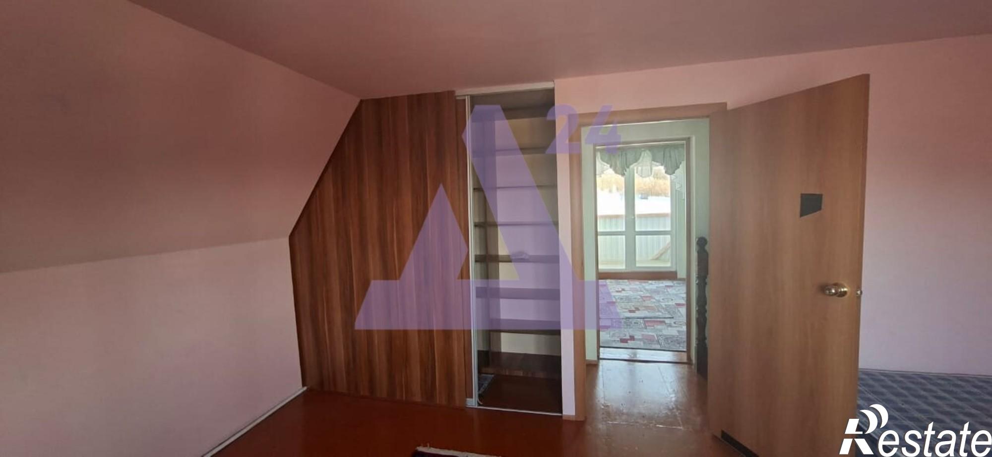 Купить дачу, дом, коттедж за 10 000 000 рублей на улица Яблочная, домовладение 4