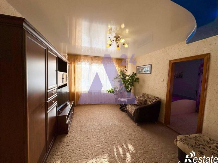 3-комн квартира улица Геологов, дом 88