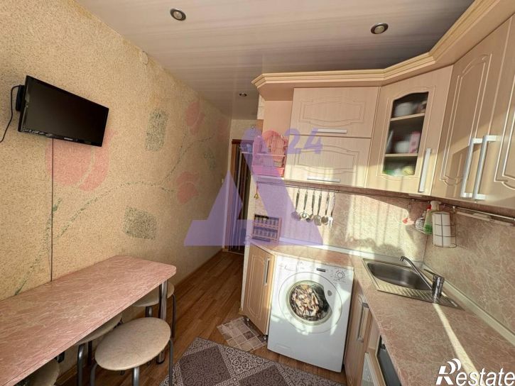 3-комн квартира улица Геологов, дом 88