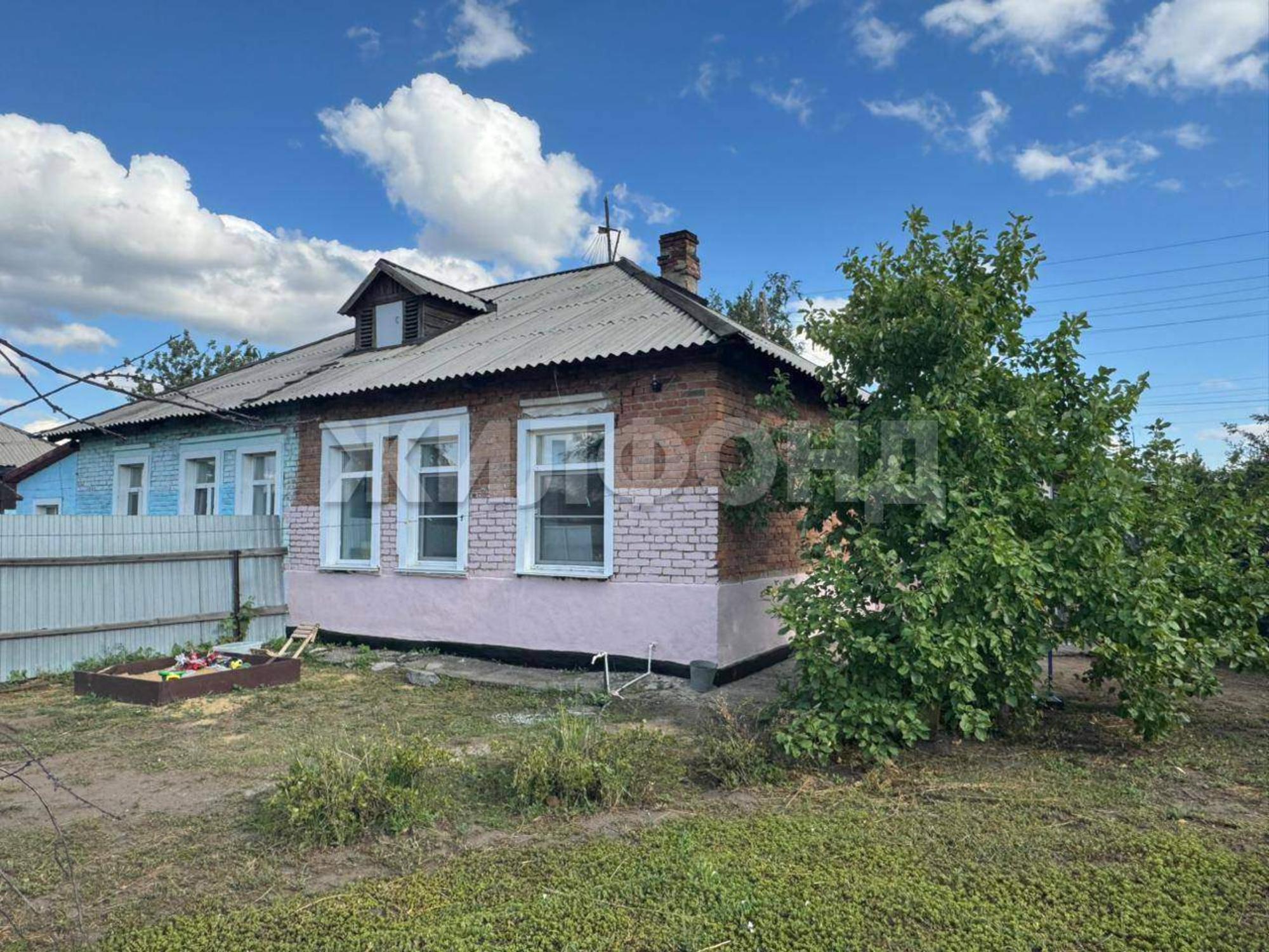 Купить дачу, дом, коттедж за 2 000 000 рублей на Комсомольская улица