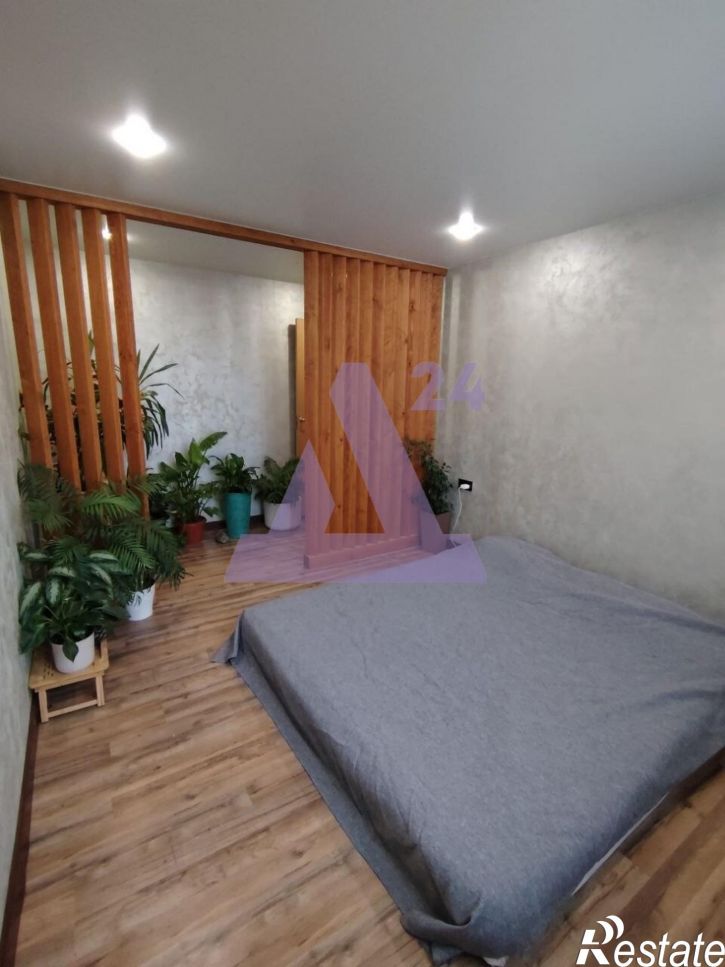 4-комн квартира квартал В, дом 15