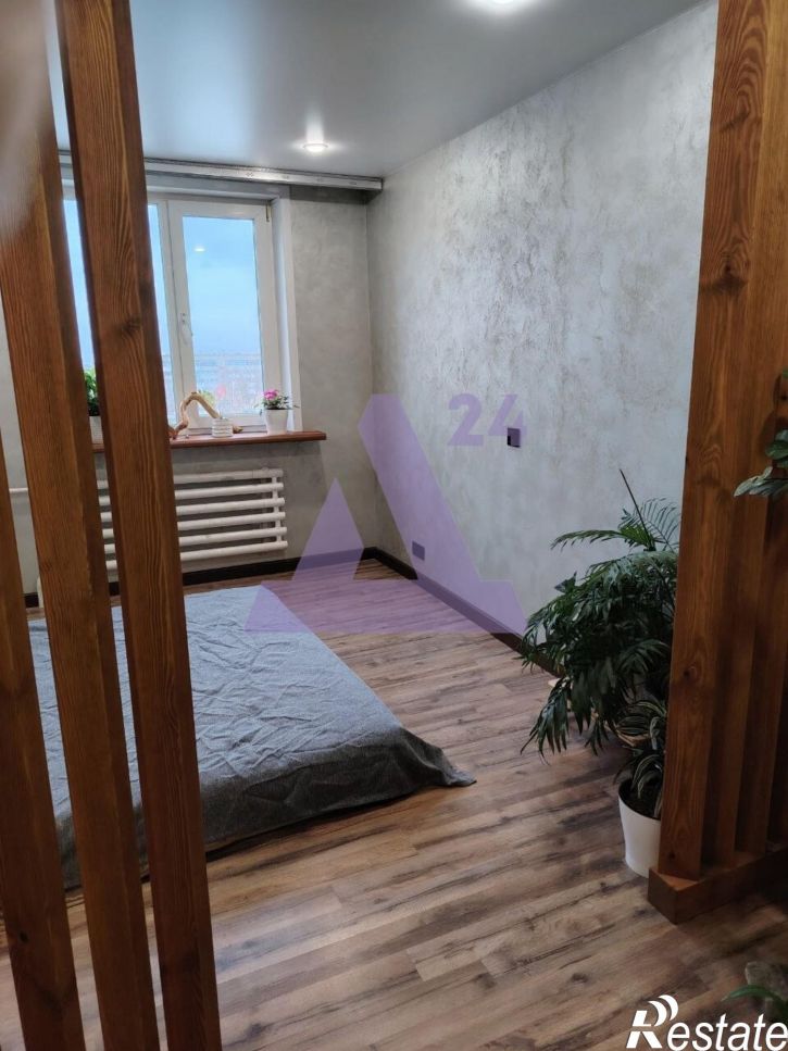 4-комн квартира квартал В, дом 15