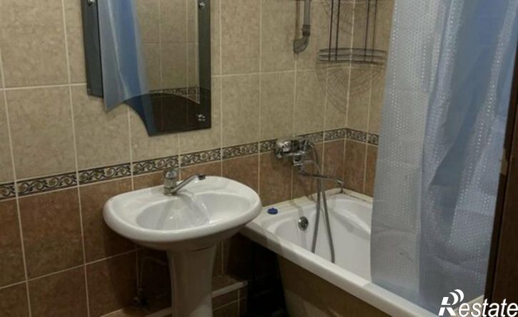 2-комн квартира ул 8 микрорайон, 29В,  д. 29В