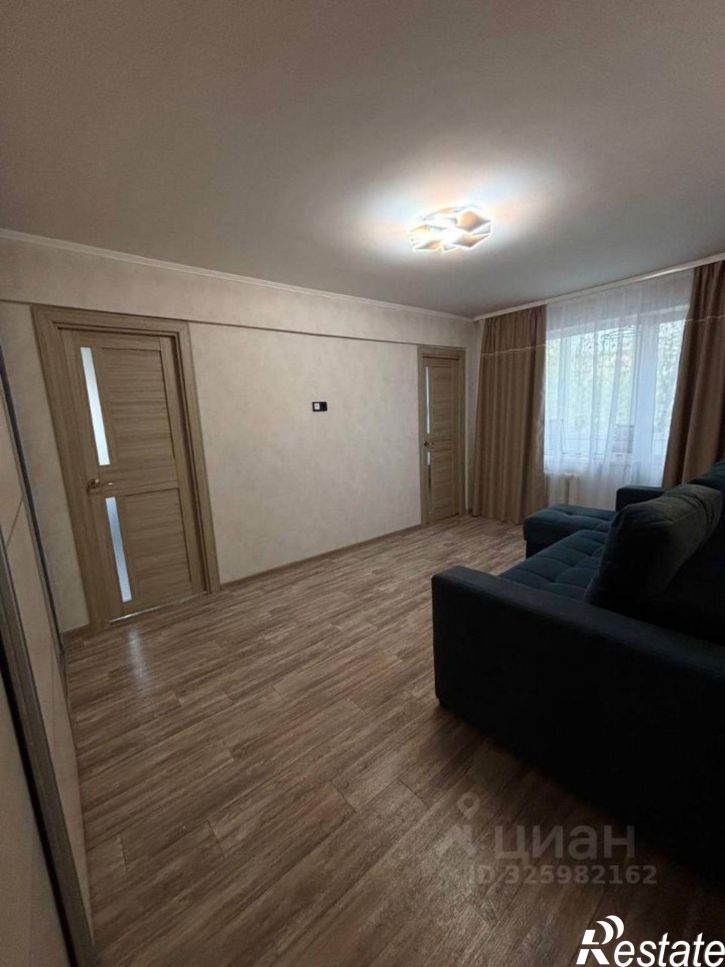 4-комн квартира Алтайская улица, 82,  д. 82
