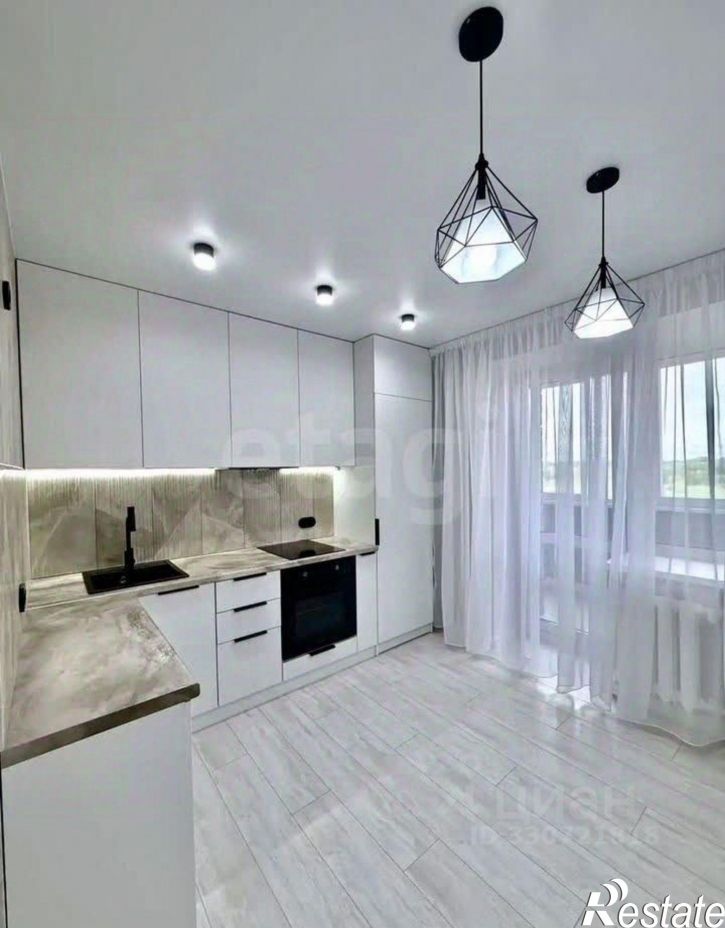 2-комн квартира ул Анатолия, 90,  д. 90