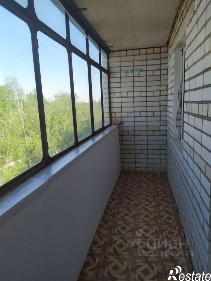 4-комн квартира ул 8 микрорайон, 1/2,  д. 1/2