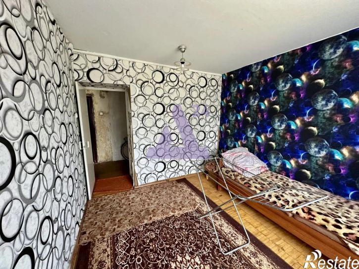 3-комн квартира микрорайон Комсомольский, дом 34