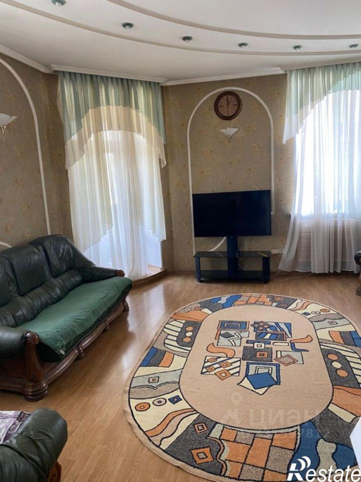 3-комн квартира Барнаул, проспект Ленина, 107