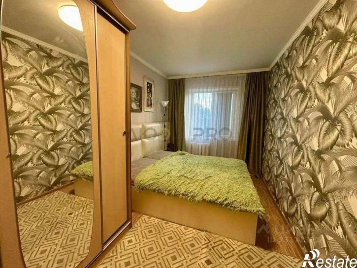 3-комн квартира ул 7 микрорайон, 14,  д. 14