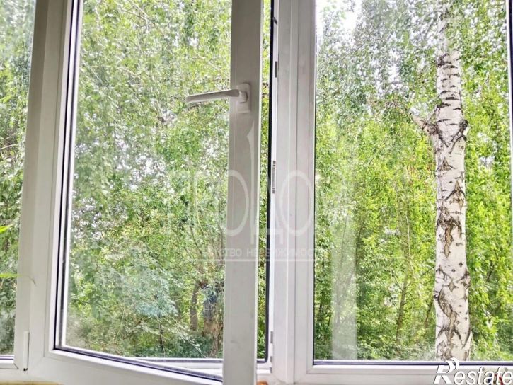 3-комн квартира ул 7 микрорайон, 19,  д. 19