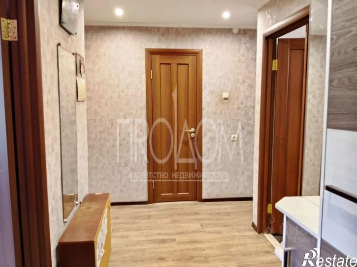 3-комн квартира ул 7 микрорайон, 19,  д. 19