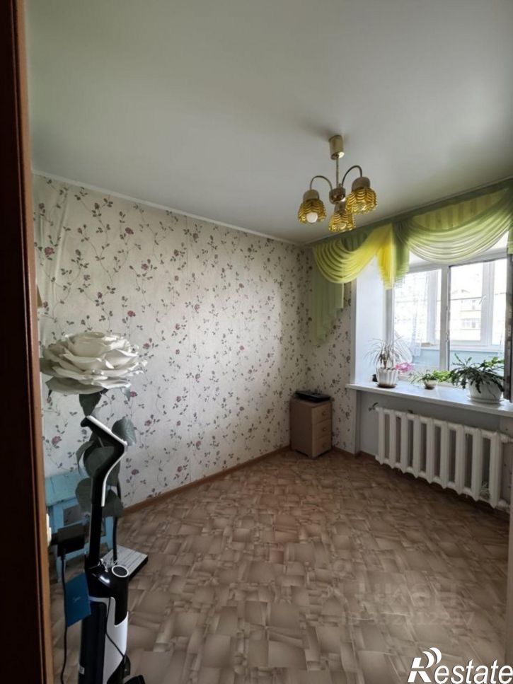 4-комн квартира Новоалтайск, 8-й микрорайон, 14