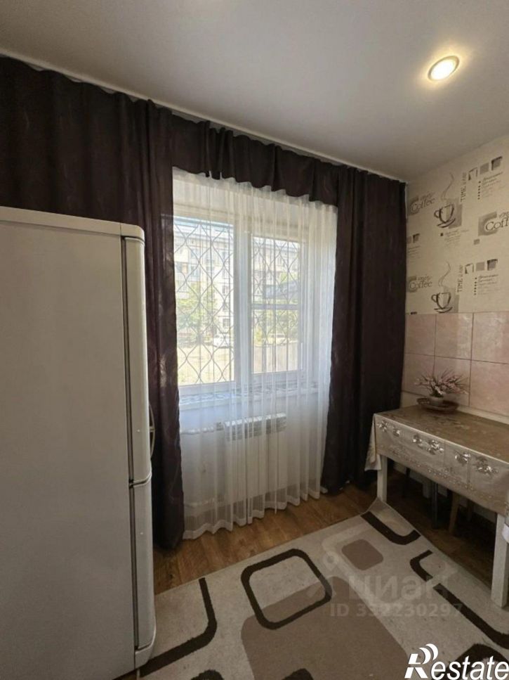1-комн квартира Ленинградская улица, 37,  д. 37