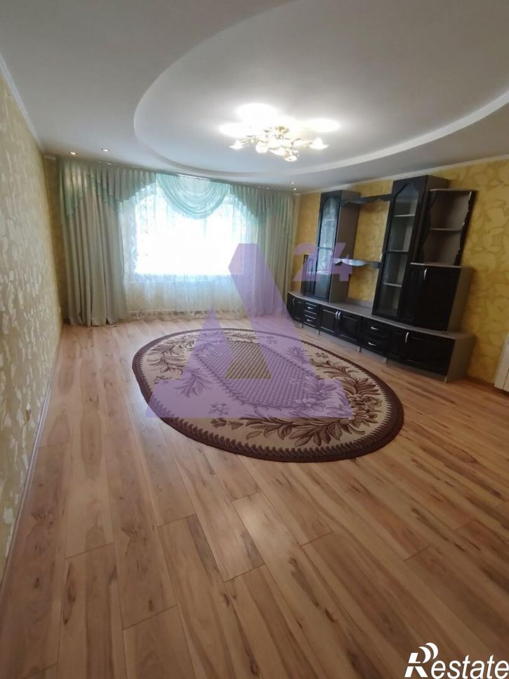 2-комн квартира улица Космонавтов, дом 15
