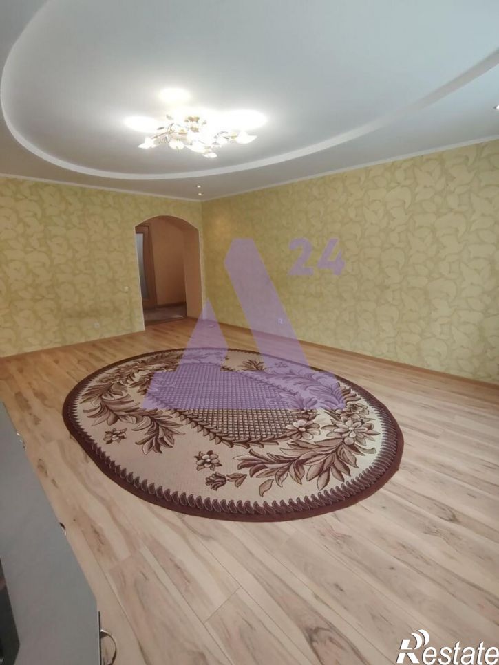 2-комн квартира улица Космонавтов, дом 15