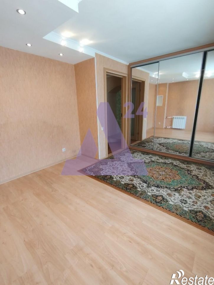 2-комн квартира улица Космонавтов, дом 15