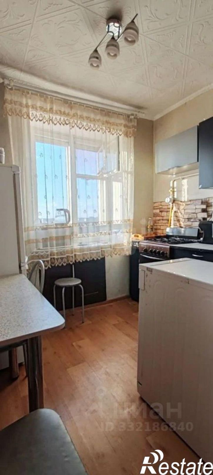 3-комн квартира Ударная улица, 27,  д. 27