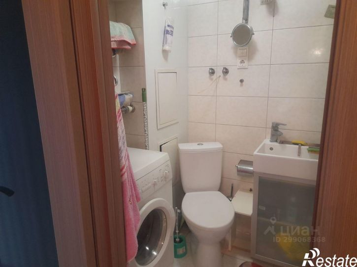 3-комн квартира ул 8 микрорайон, 25,  д. 25