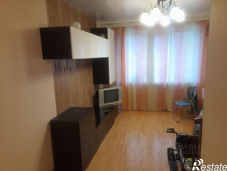 3-комн квартира ул 8 микрорайон, 25,  д. 25