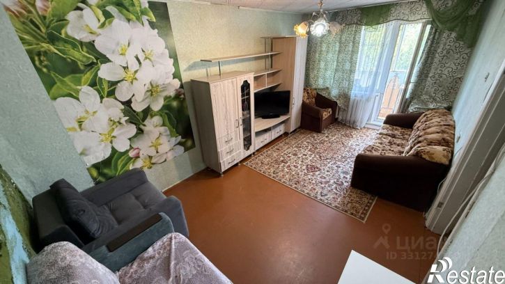 2-комн квартира ул 7 микрорайон, 13,  д. 13