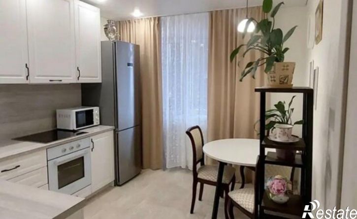 2-комн квартира ул Анатолия, 98,  д. 98