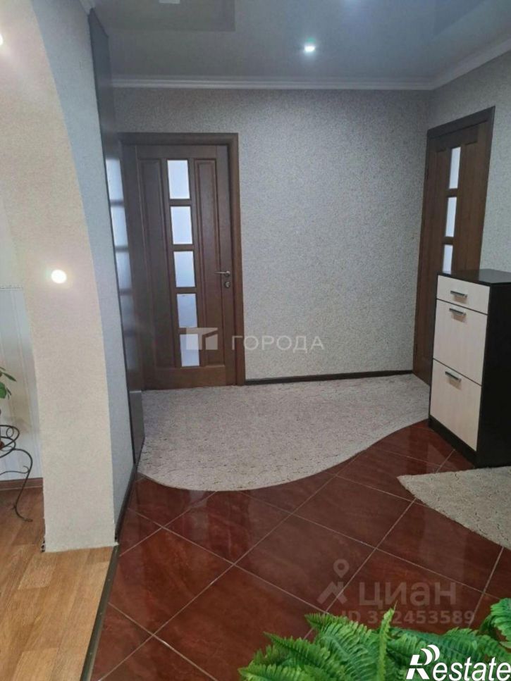 4-комн квартира В кв-л, 25,  д. 25