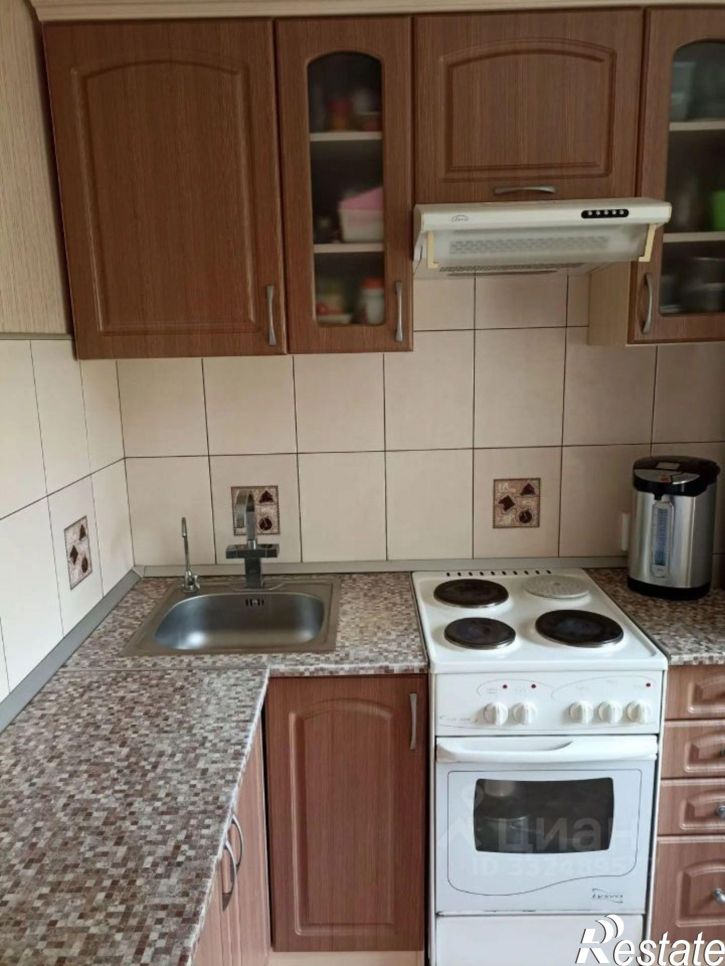 3-комн квартира ул Светлова, 15,  д. 15