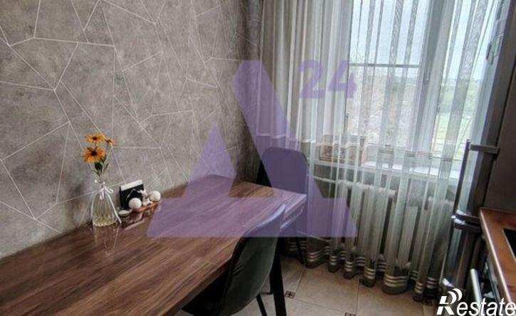 3-комн квартира Центральный мкр, 60,  д. 60