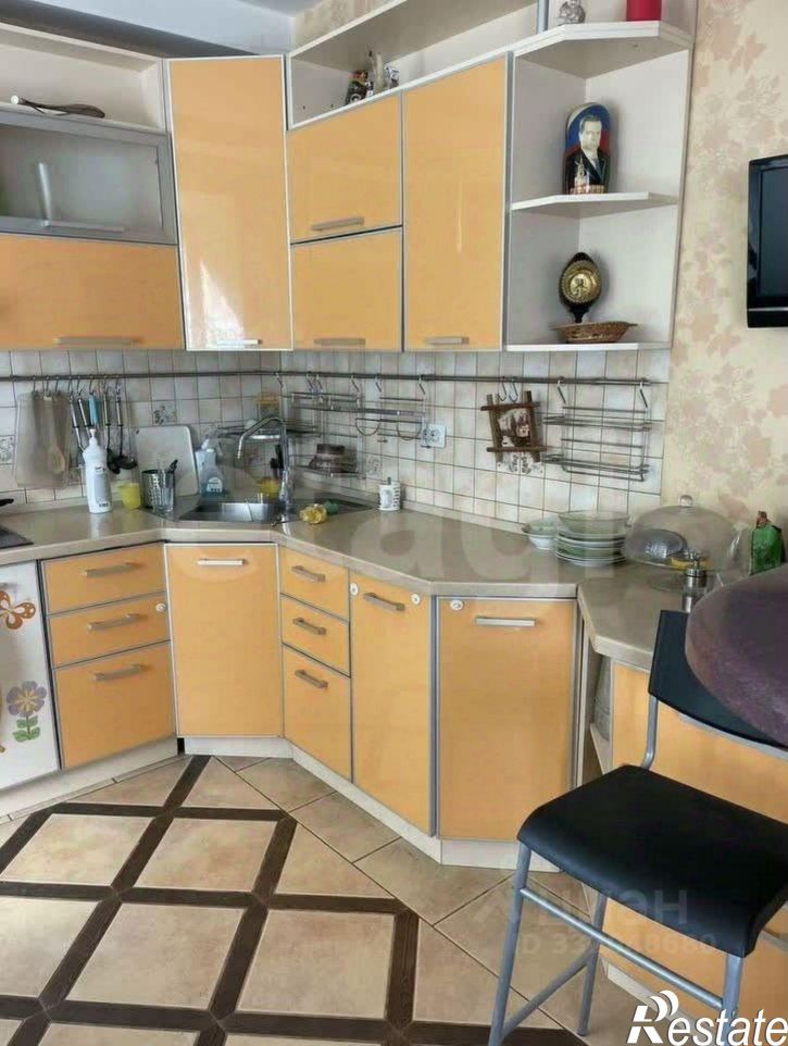 3-комн квартира Социалистическая улица, 100,  д. 100