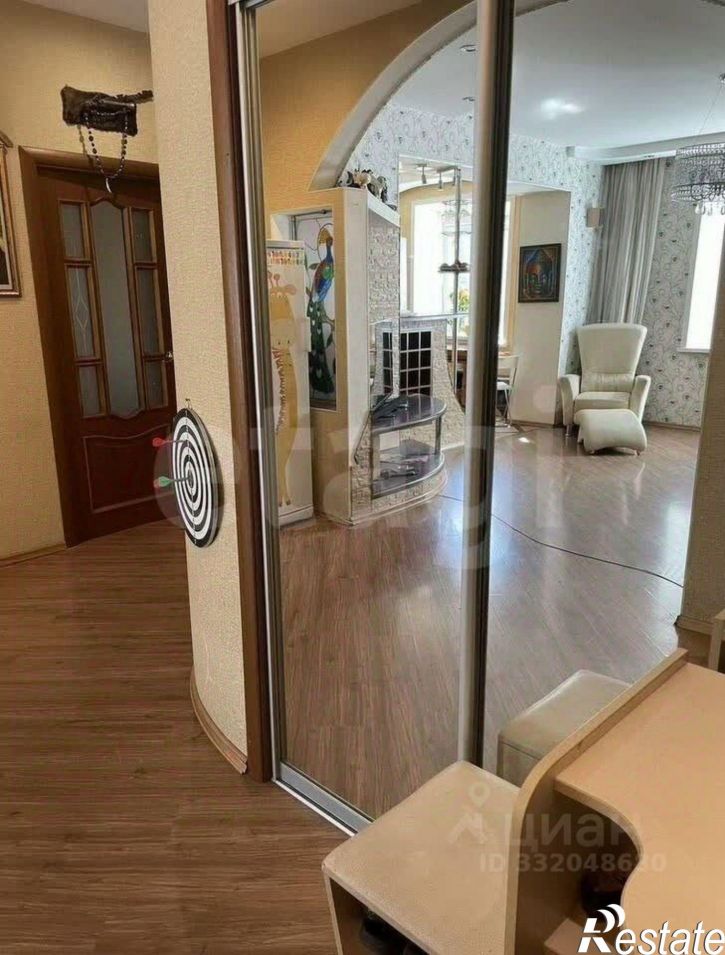 3-комн квартира Социалистическая улица, 100,  д. 100
