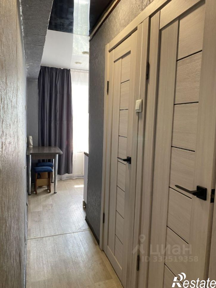 2-комн квартира улица Петра Мерлина, 11,  д. 11