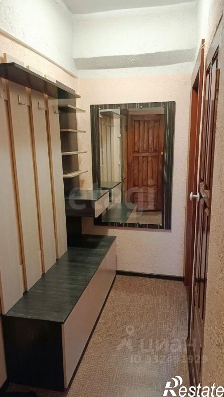 3-комн квартира улица Льнокомбинат, 11,  д. 11