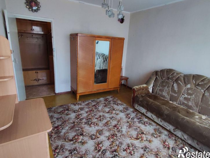 2-комн квартира улица Владимира Короленко, 27,  д. 27