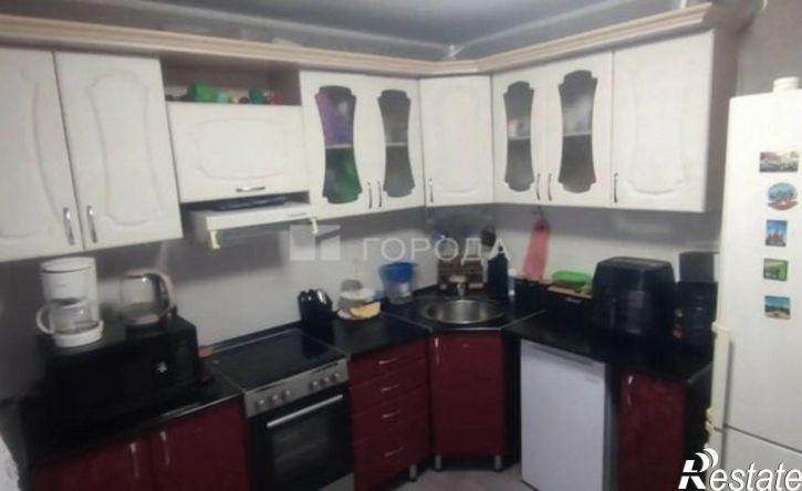 2-комн квартира ул 8 микрорайон, 22,  д. 22