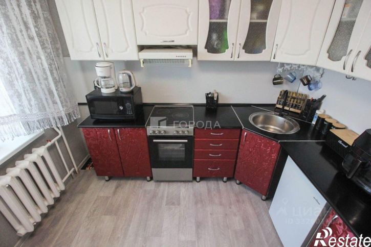 2-комн квартира ул 8 микрорайон, 22,  д. 22