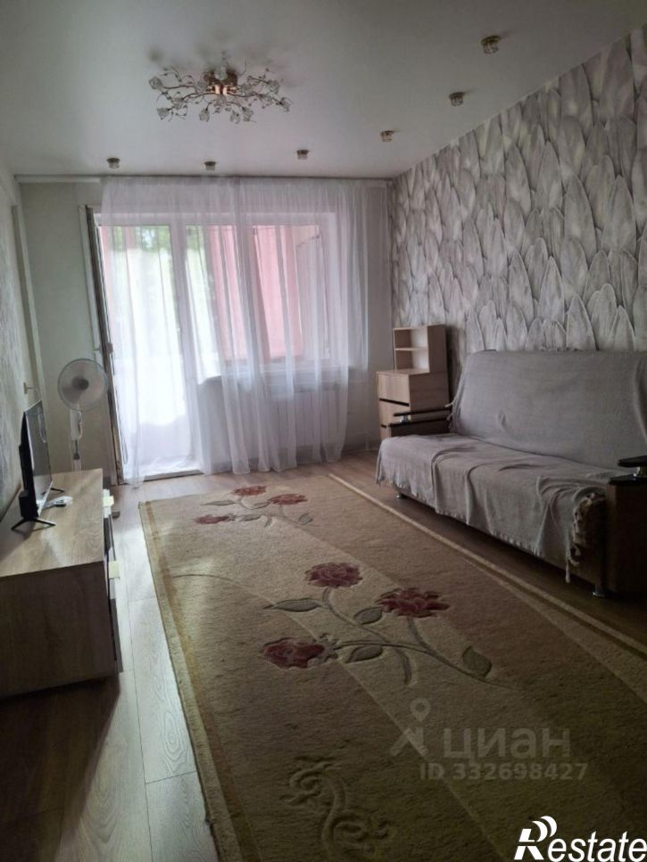 2-комн квартира Бийск, улица Виктора Петрова, 2