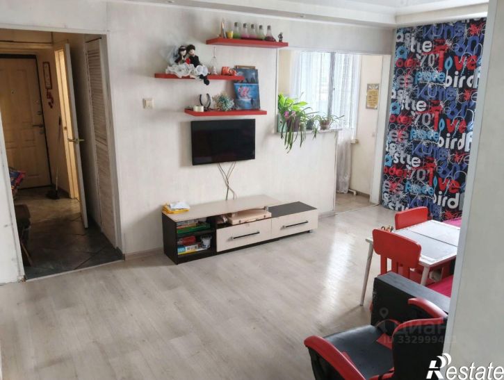 4-комн квартира Барнаул, улица Антона Петрова